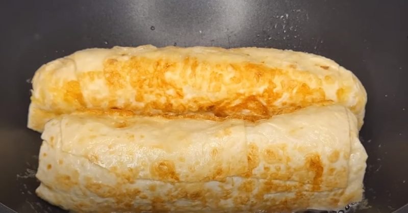 Беру обычную грудку и лаваш. Получается вкуснятина: вкусный обед или ужин