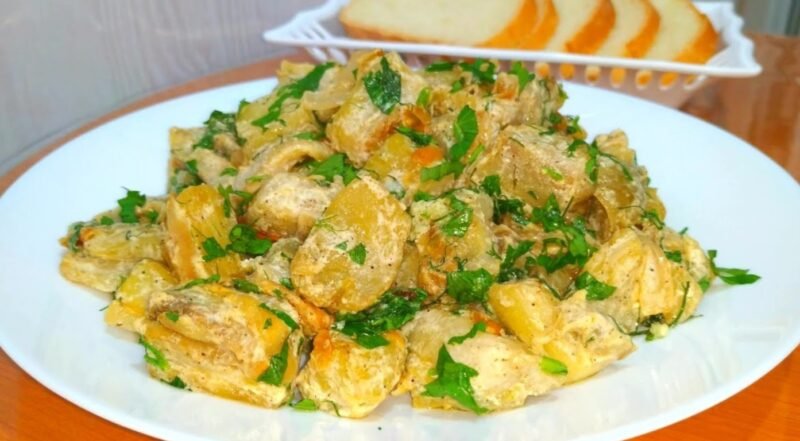 Баклажаны, как грибы. Холодные ещё вкуснее: весь секрет в соусе