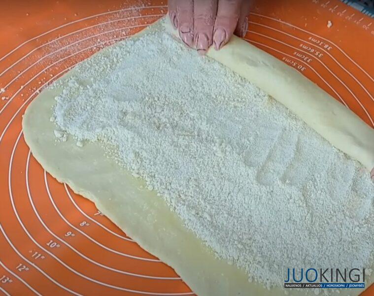 Быстро делаем замес для простого теста. Рецепт печенья "Крошка"