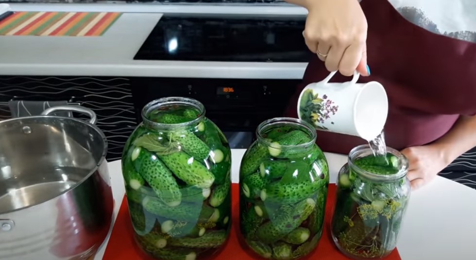 Консервированные хрустящие огурцы на зиму! Простой рецепт очень вкусных консервированных огурцов