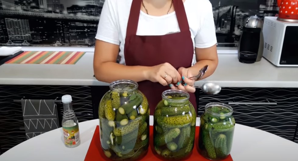 Консервированные хрустящие огурцы на зиму! Простой рецепт очень вкусных консервированных огурцов