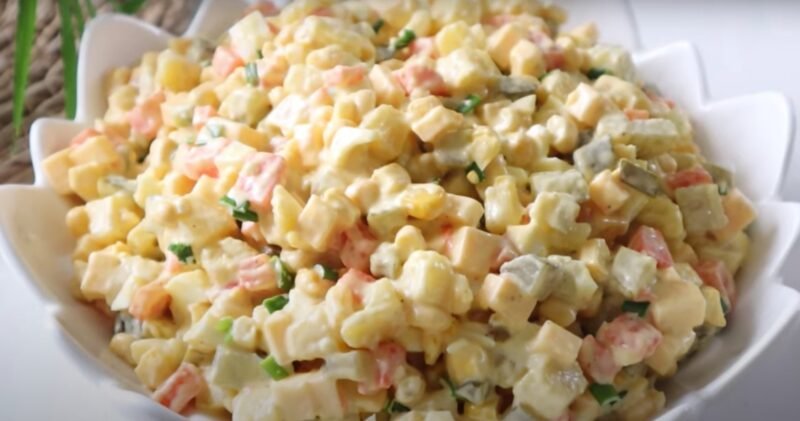 "Мозаика" - простой салат на каждый день. Вкусно и оригинально: готовлю даже на праздники