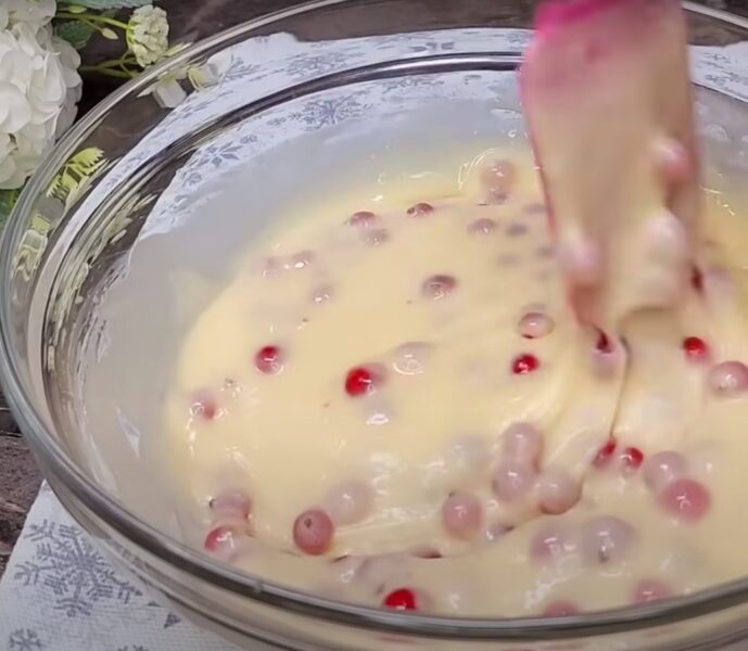 Шарлотку больше не готовлю, нашла рецепт круче. Не пирог, а золото: мама называет его "12 ложек"