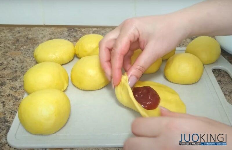 Вы будете в восторге. Булочки с начинкой на сковороде: пышные как пух