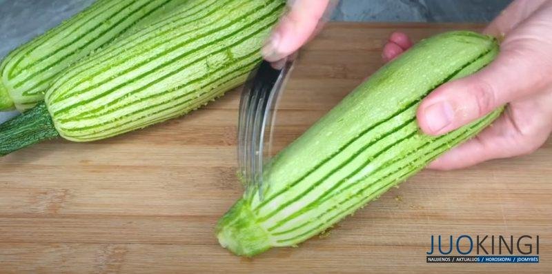 Кабачки вкуснее мяса. В начале обжариваю, а потом мариную: простой и быстрый рецепт