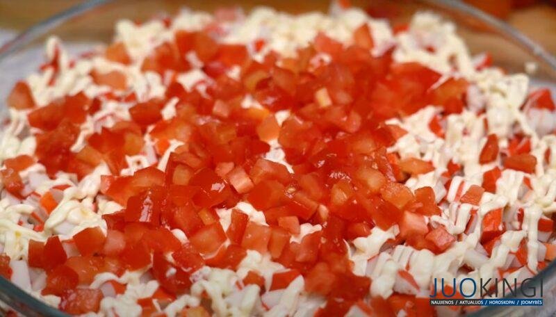 Салат "Дамский" удивил всех. Неожиданно вкусное сочетание таких известных продуктов