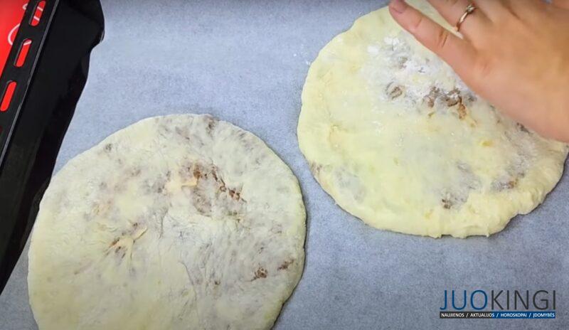 Намного вкуснее наших пирожков, семья просто в восторге. Турецкая мясная лепёшка