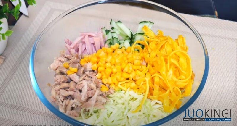 Готовлю круглый год. Вкусный салат на ужин или праздничный стол: всего 4 продукта в составе