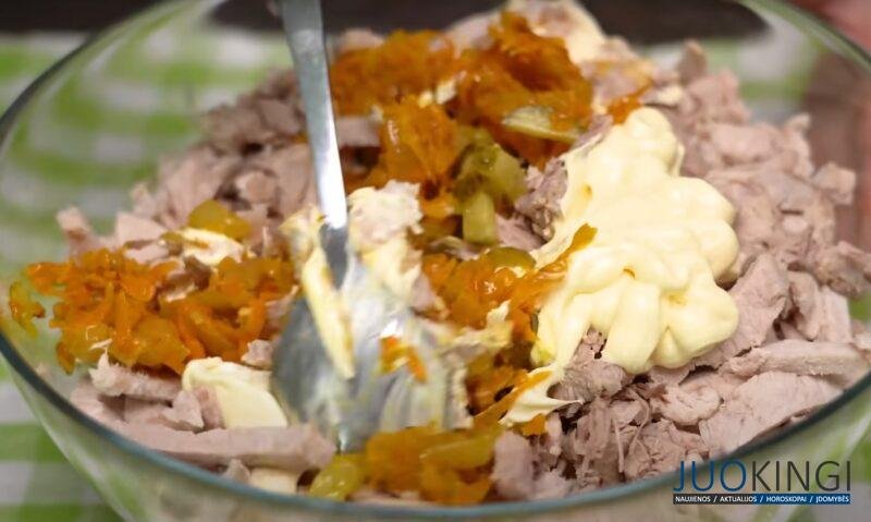 Готовлю на все праздники. Очень вкусный салат "Обжорка"
