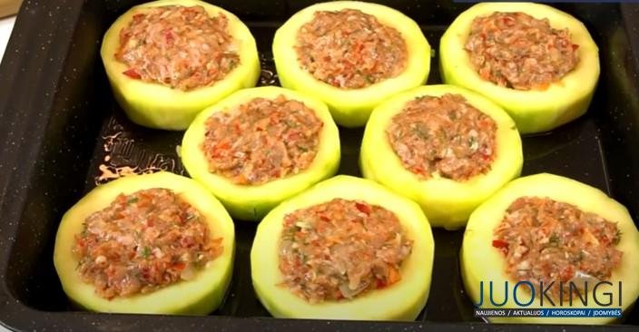 Лучше фаршированных перцев: родные обожают. Беру кабачок и немного фарша и готовлю вкусный ужин на всю семью