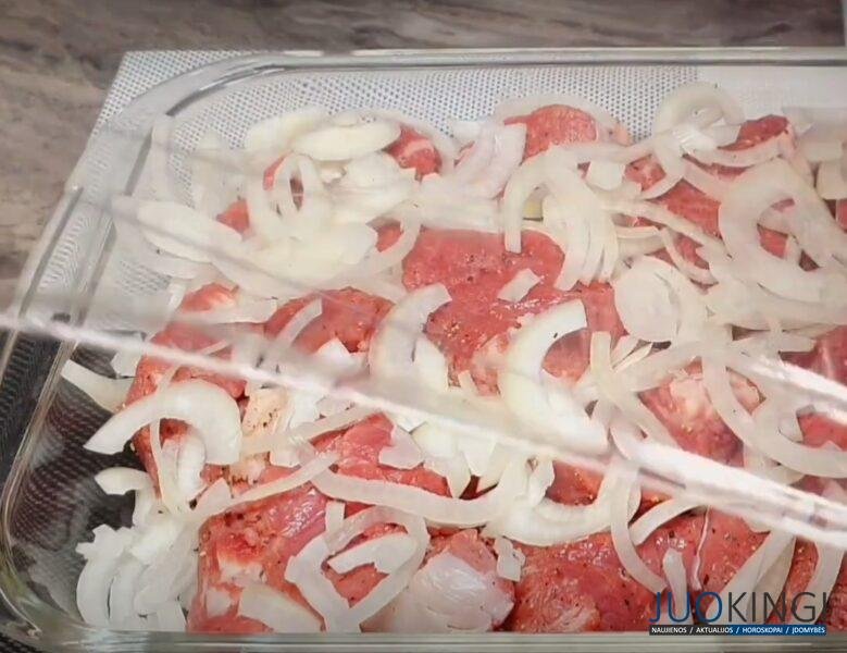 Лучшая мясная закуска на праздники. Быстро, красиво и очень вкусно: гости остались сытые и довольные
