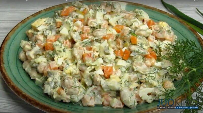 Быстрый салат за 15 минут. Настолько вкусный, что на столе не останется