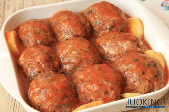 Отвариваю картофель и заворачиваю в фарш. Вкусные котлеты с сюрпризом: не нужно стоять у плиты и жарить