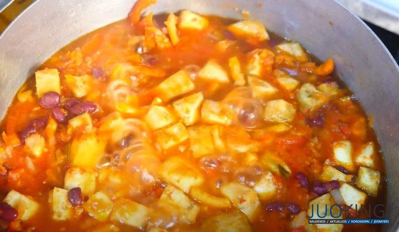 Закрываю по 45 банок ежегодно. Рецепт вкусного салата без уксуса на зиму