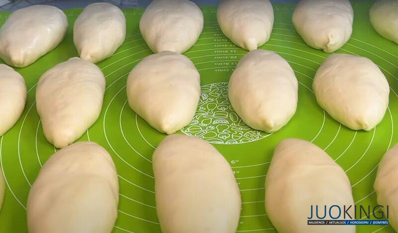 Какие же вкусные - нежные пирожки с капустой. Хрустящее тесто и сочная начинка
