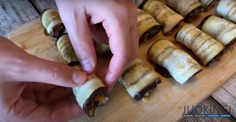 Мяса нет, а вкус есть. «Мясной» рецепт – праздничные рулеты из баклажанов