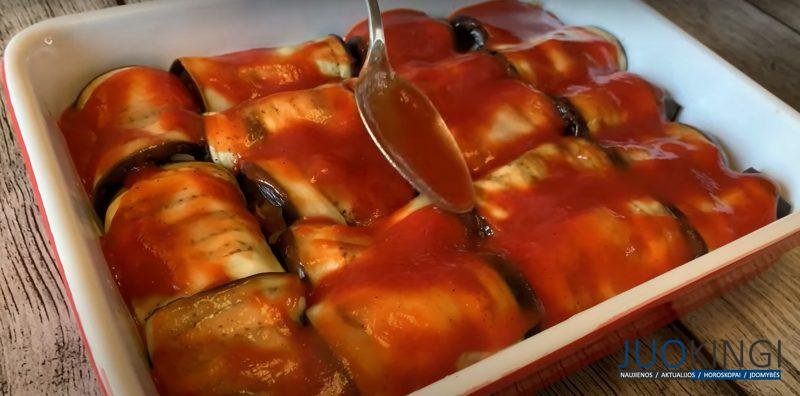 Мяса нет, а вкус есть. «Мясной» рецепт – праздничные рулеты из баклажанов