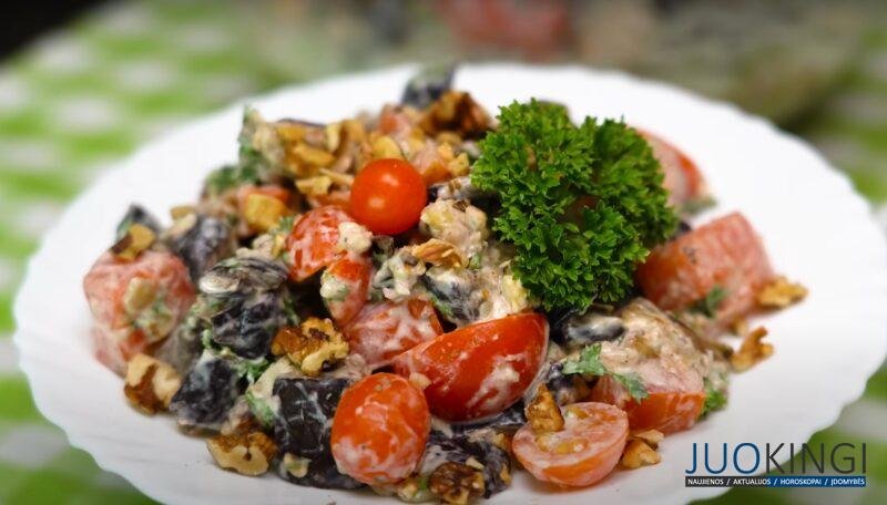 Невероятно вкусный салат. Готовлю из самых простых продуктов