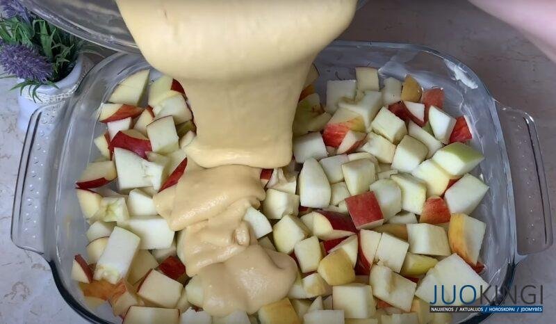 Беру 5 яблок и готовлю 15 минут. Яблочный пирог вкуснее, чем шарлотка: такой мягкий, что тает во рту