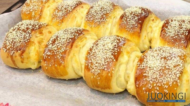 Возьмите муку, сыр и немного молока. Невероятно вкусные сырные рулеты: меняю начинку и готовлю через день