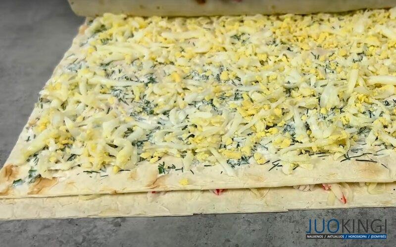 Возьмите лаваш и крабовые палочки. Рецепт невероятно вкусной закуски за копейки