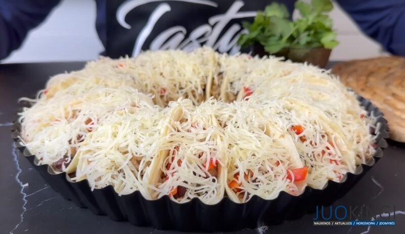 Просто и вкусно. Закуска из обычного фарша на Новый год: начинка может быть любой
