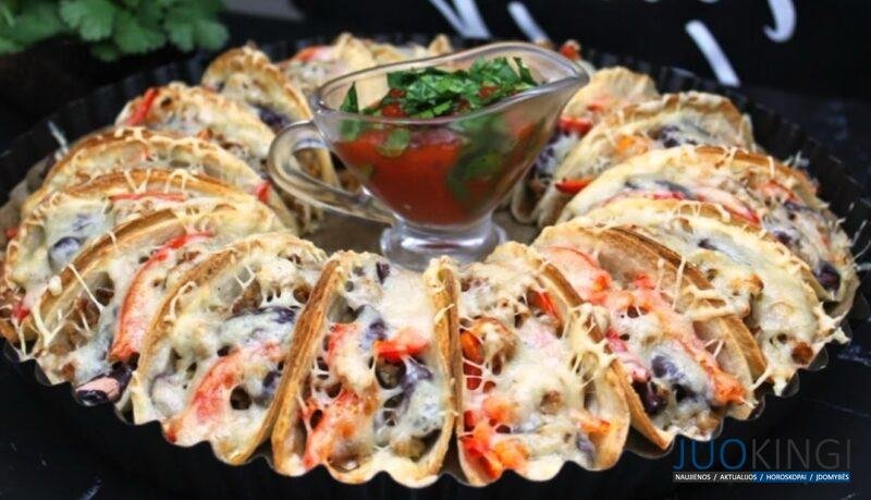 Просто и вкусно. Закуска из обычного фарша на Новый год: начинка может быть любой