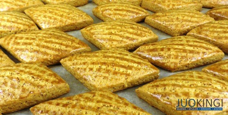 Простой и вкусный рецепт медового печенья. Все смешала и в духовку