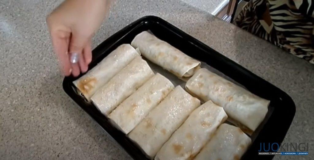Рулетики из лаваша с начинкой "как пицца"! Закуска на пикник, или вкусный завтрак