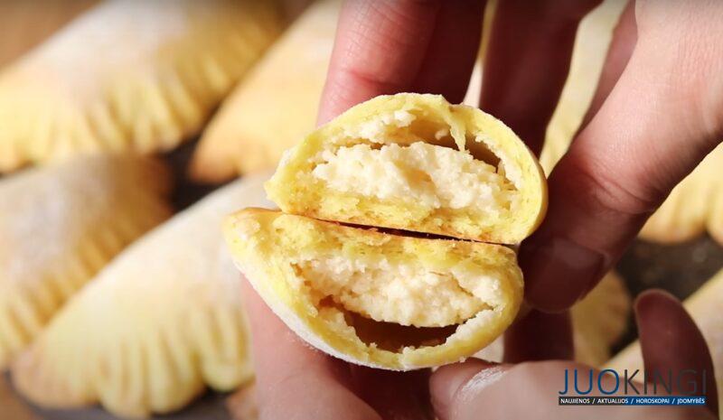 Такая выпечка всегда идёт на ура. Это так просто: вкусное печенье с начинкой из творога