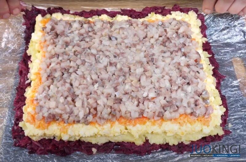 Селёдка в "Новой шубе". Знаменитый салат вышел на новый уровень: вкусно и красиво