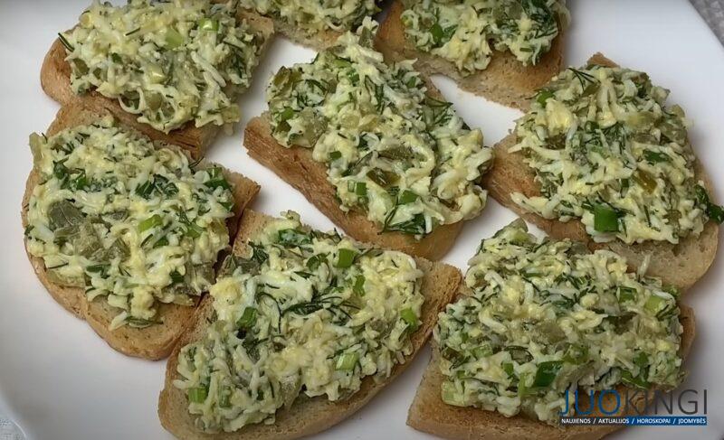 Эта закуска исчезает первая со стола. Вкусный рецепт из простых продуктов: просто и быстро