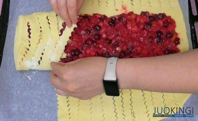 Рецепт вкусного пирога с яблоками и вишней. Идеальная начинка: аромат на весь дом