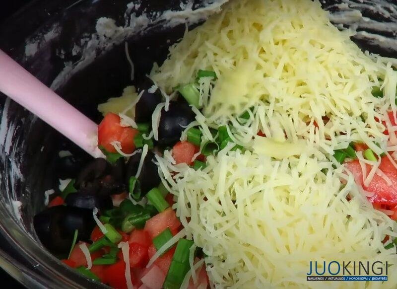 Вкуснее, чем пицца или ленивые пирожки. Оладьи на кефире с начинкой за 15 минут