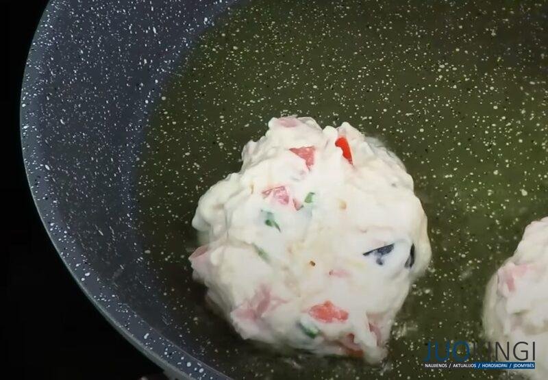 Вкуснее, чем пицца или ленивые пирожки. Оладьи на кефире с начинкой за 15 минут