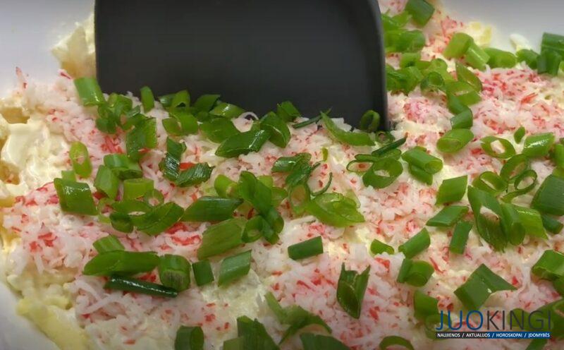 Вкусный салат “Нежная женщина”. Попробовал в гостях и не смог устоять: готовлю на все праздники