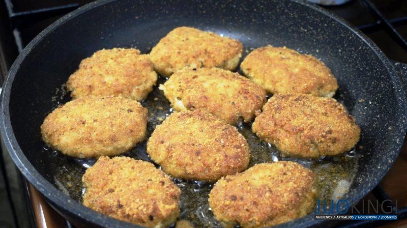 Рецепт вкусных и сытных котлет. Использую недорогое мясо и всего 15 минут на подготовку