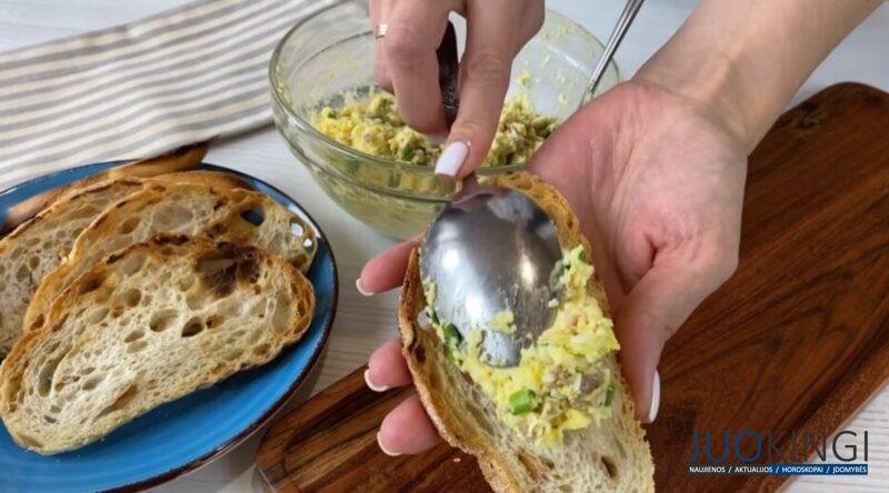 Вкусная закуска на праздник или завтрак. Не успеваю готовить бутерброды с такой намазкой