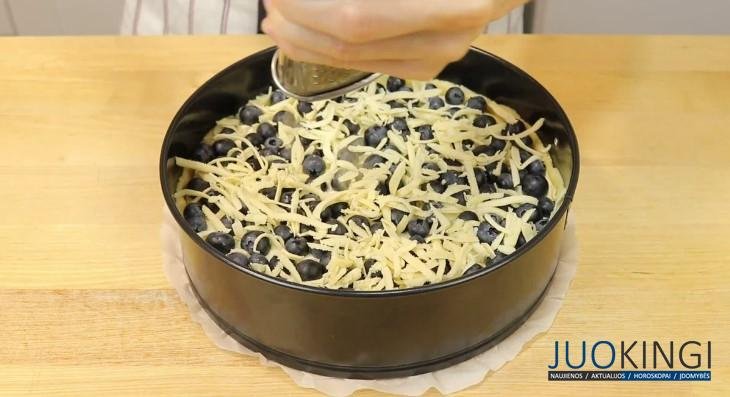 По вкусу не уступает торту. Творожный пирог с ягодами: справится, даже начинающий кулинар