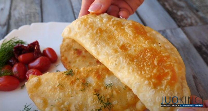 Сочная мясная начинка и очень вкусные. Чебуреки на скорую руку