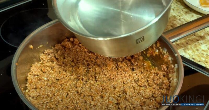 Горячие бутерброды "Восторг". Они такие вкусные, что я готовлю их 3 раза в неделю