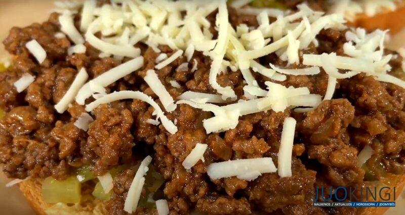 Горячие бутерброды "Восторг". Они такие вкусные, что я готовлю их 3 раза в неделю