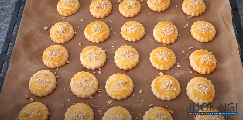 Нежное печенье с миндалём, которое тает во рту. Вкусный и быстрый десерт