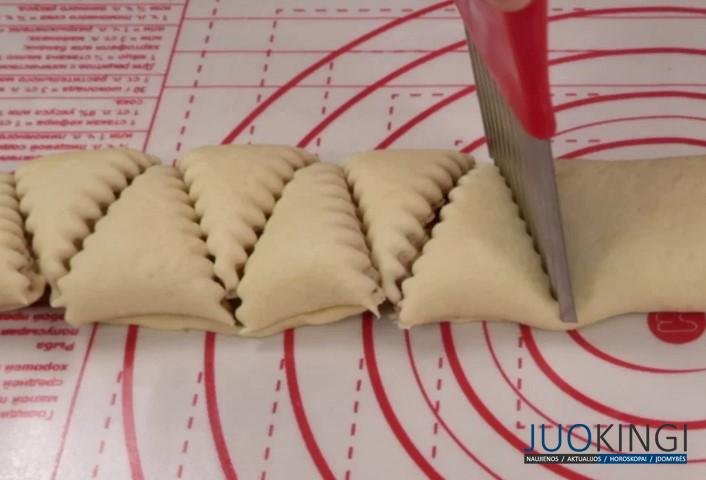 Нежное слоеное печенье. Быстро и вкусно: нравится как взрослым, так и детям