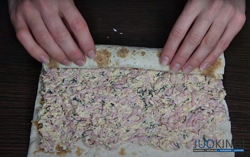 До чего же вкусно и просто. Нажарила целый поднос: завтрак теперь готовлю только так
