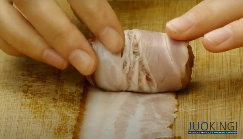 Просто море удовольствия. Беру фарш и готовлю сочные и вкусные рулетики