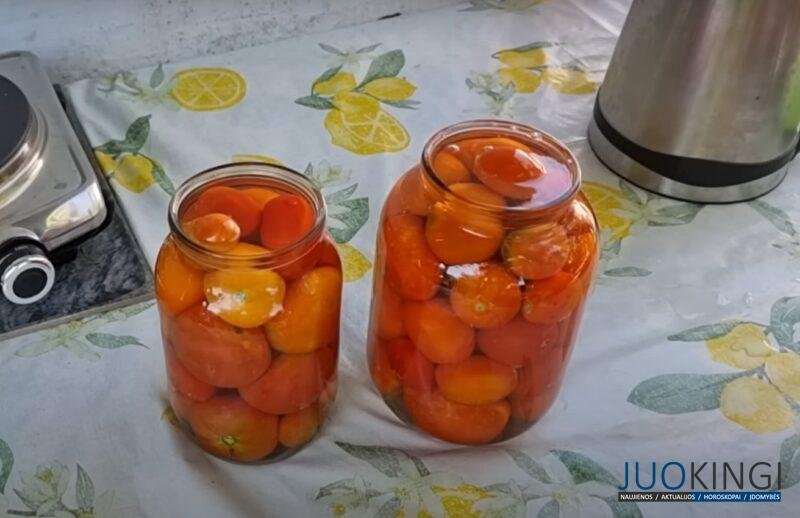 Просто сложите помидоры в банку: заготавливаю на зиму только так.  Рецепт, который покорил всех