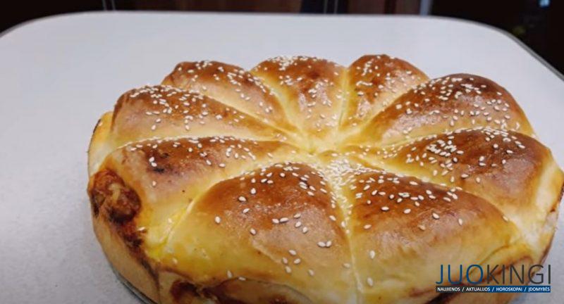 Тающий дрожжевой пирог. "Мясной рожок" - оригинальная выпечка
