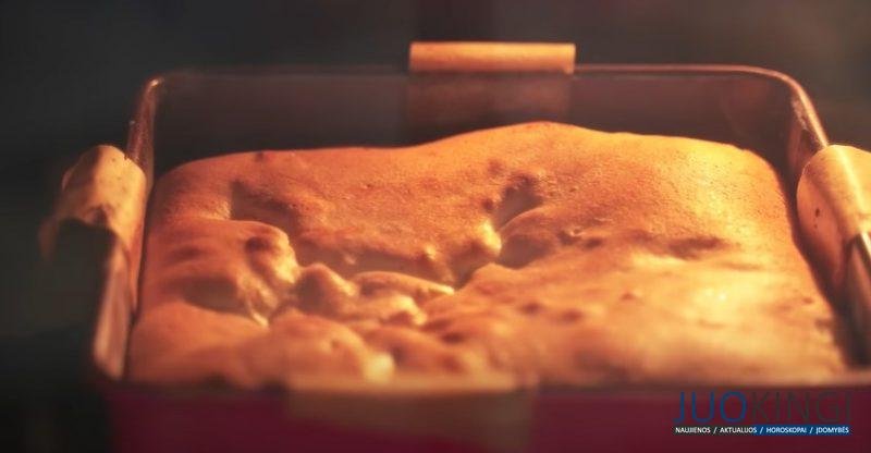 Идеальная шарлотка с яблоками: тает во рту. Простой и вкусный рецепт