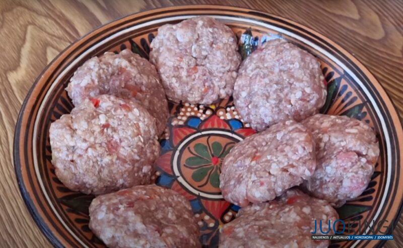 Три в одном: котлета, гарнир и хлеб. Сочные пирожки с мясом и картошкой